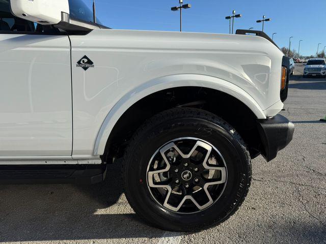 new 2024 Ford Bronco car, priced at $52,998