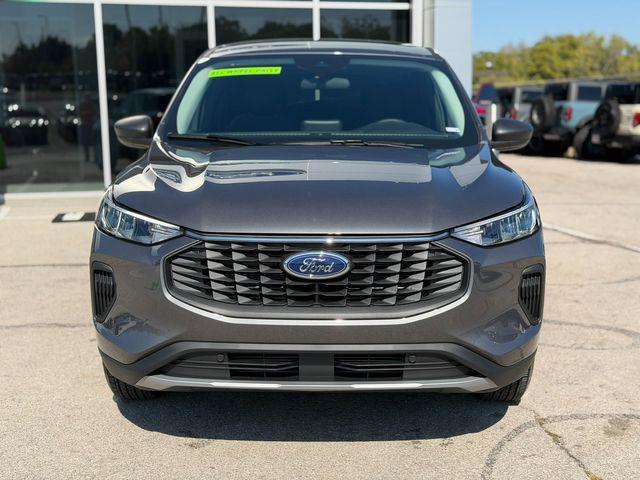 new 2026 Ford Escape car, priced at $32,299