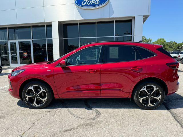 used 2023 Ford Escape car, priced at $27,900