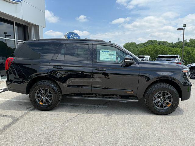 new 2025 Ford Expedition car, priced at $83,000