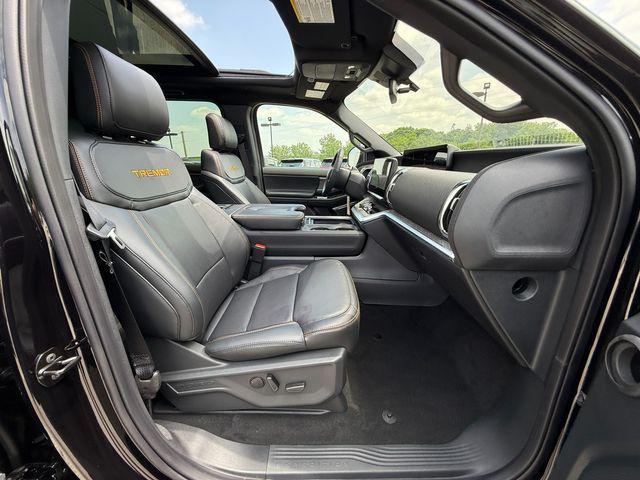 new 2025 Ford Expedition car, priced at $83,000