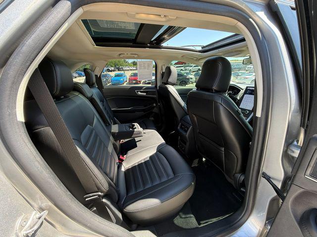 used 2021 Ford Edge car, priced at $24,000