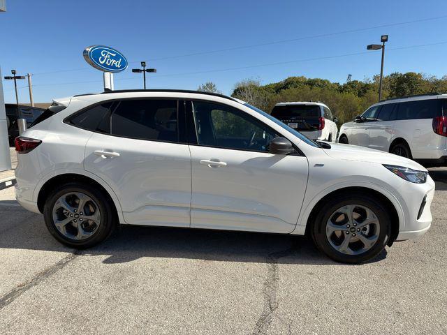 used 2024 Ford Escape car, priced at $24,999