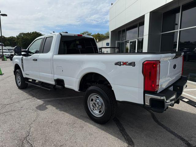 new 2024 Ford F-350 car, priced at $61,895