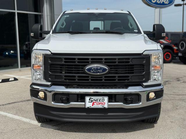 new 2024 Ford F-350 car, priced at $61,895