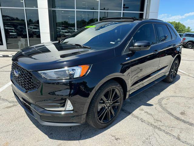 used 2022 Ford Edge car, priced at $33,299