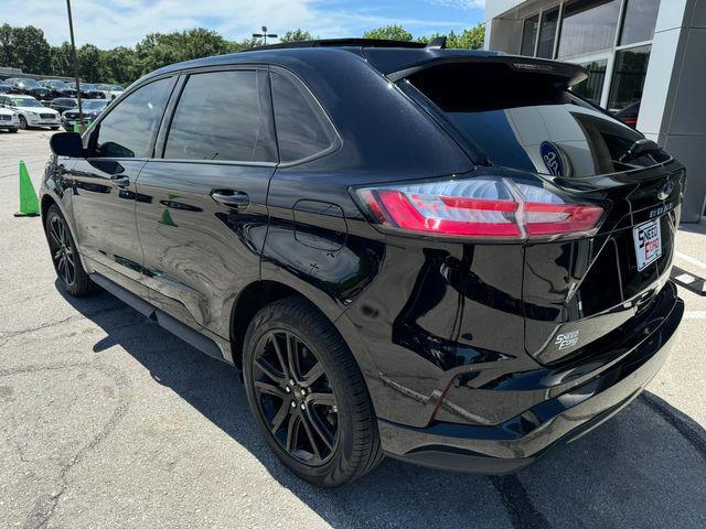 used 2022 Ford Edge car, priced at $33,299