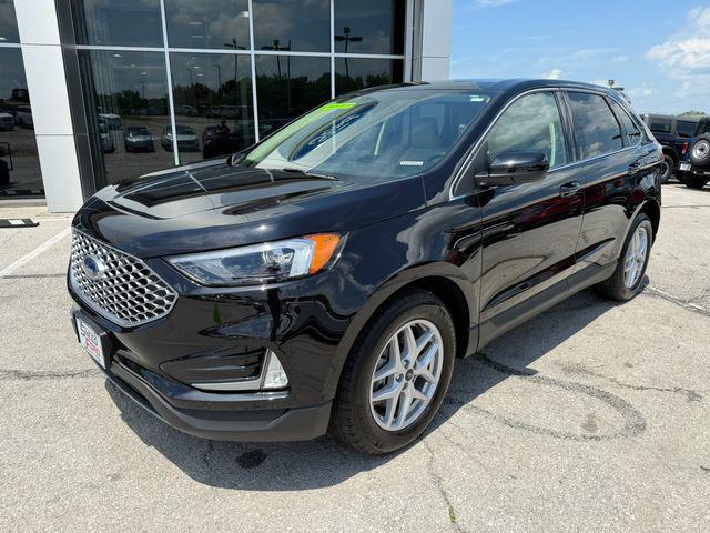 used 2024 Ford Edge car, priced at $26,987