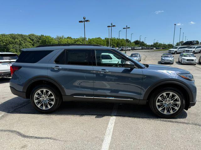 new 2025 Ford Explorer car, priced at $45,542