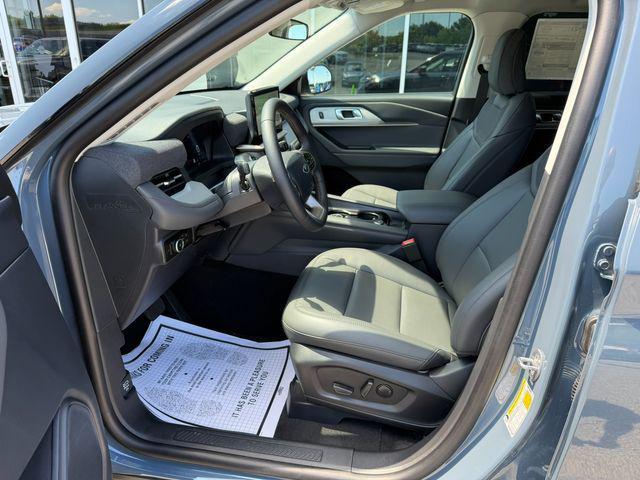 new 2025 Ford Explorer car, priced at $45,542