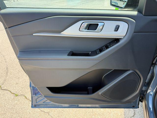new 2025 Ford Explorer car, priced at $45,542
