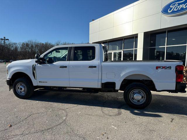 new 2024 Ford F-350 car, priced at $62,661