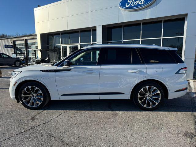 used 2020 Lincoln Aviator car, priced at $39,999