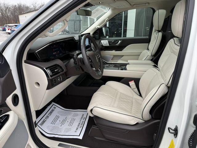 used 2024 Lincoln Navigator car, priced at $94,999