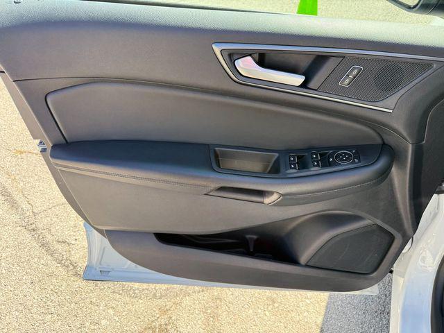 used 2022 Ford Edge car, priced at $22,550