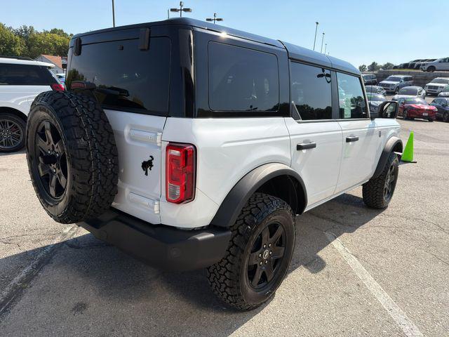 new 2025 Ford Bronco car, priced at $45,232