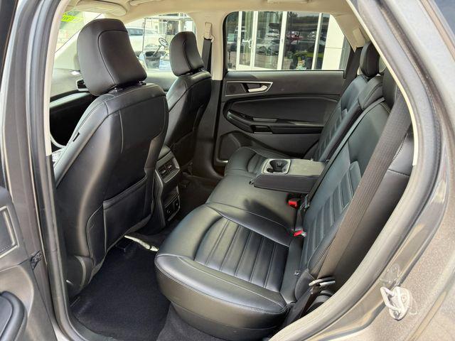 used 2022 Ford Edge car