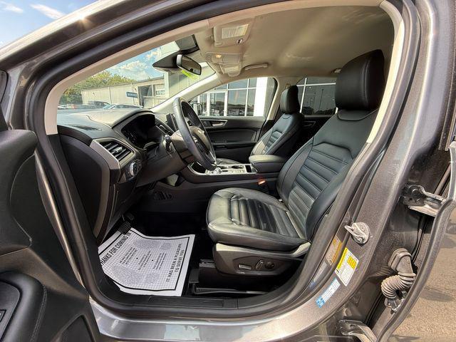 used 2022 Ford Edge car
