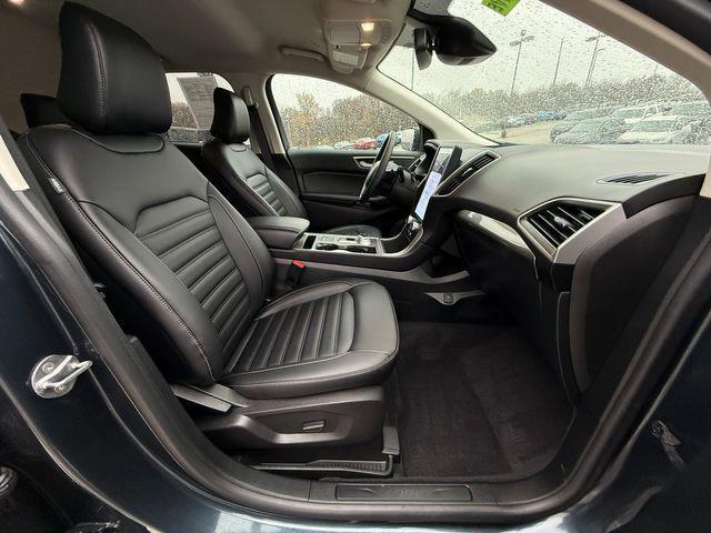 used 2024 Ford Edge car, priced at $32,900