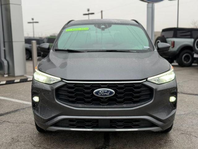 used 2023 Ford Escape car, priced at $26,900