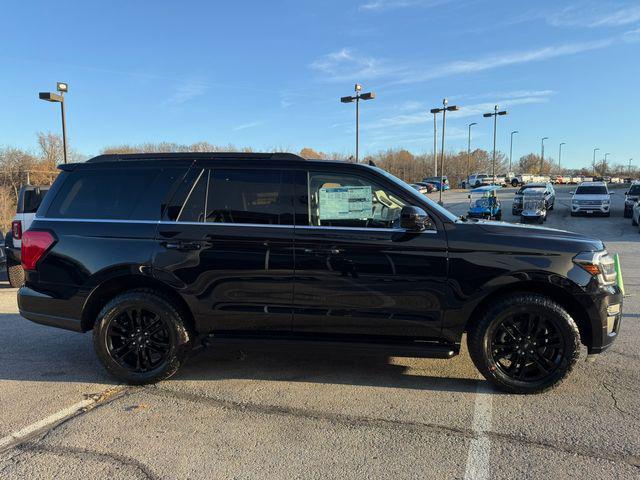 new 2024 Ford Expedition car, priced at $65,309