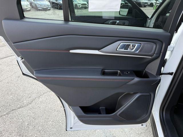 new 2025 Ford Explorer car, priced at $50,626
