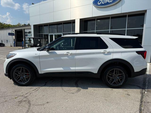 new 2025 Ford Explorer car, priced at $50,626