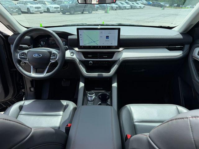 used 2025 Ford Explorer car, priced at $43,999
