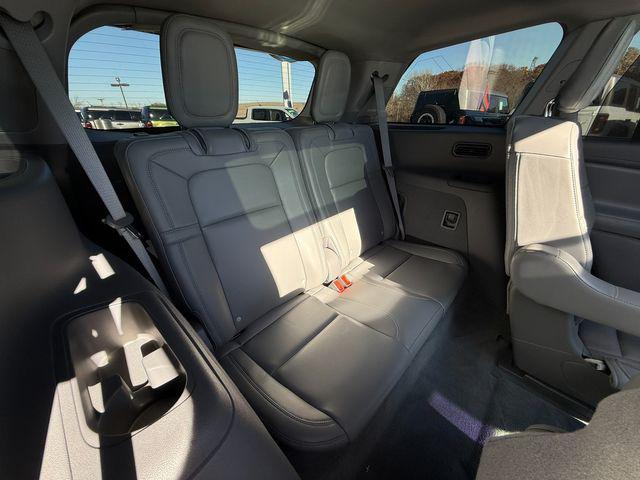 used 2020 Lincoln Aviator car, priced at $32,999