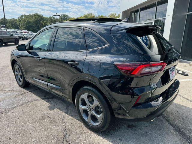 used 2023 Ford Escape car, priced at $26,900