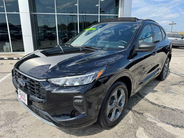 used 2023 Ford Escape car, priced at $26,900