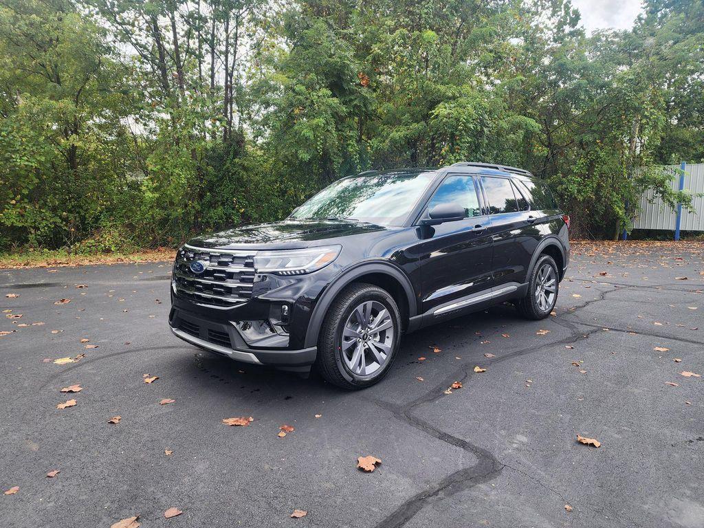 new 2025 Ford Explorer car