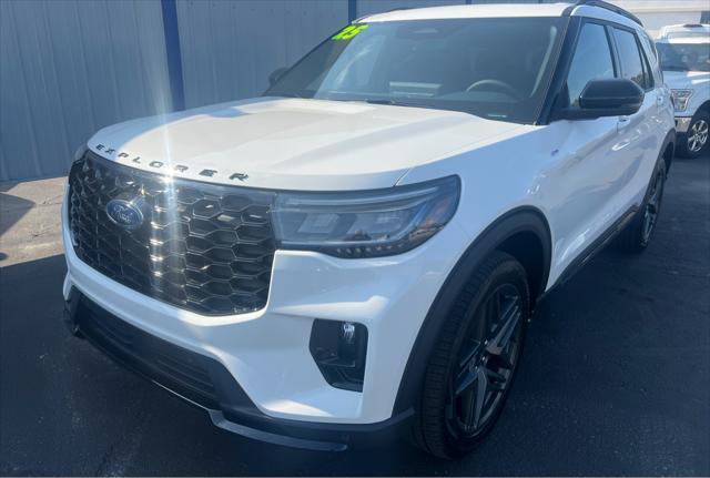 new 2025 Ford Explorer car, priced at $54,535