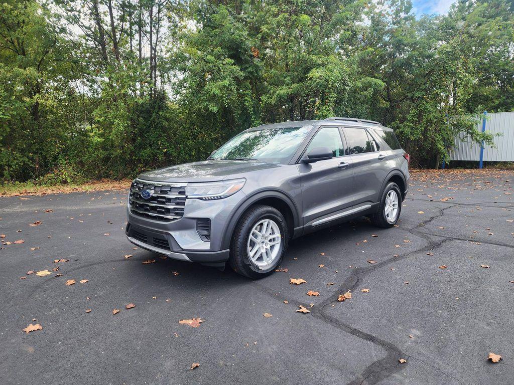 new 2025 Ford Explorer car