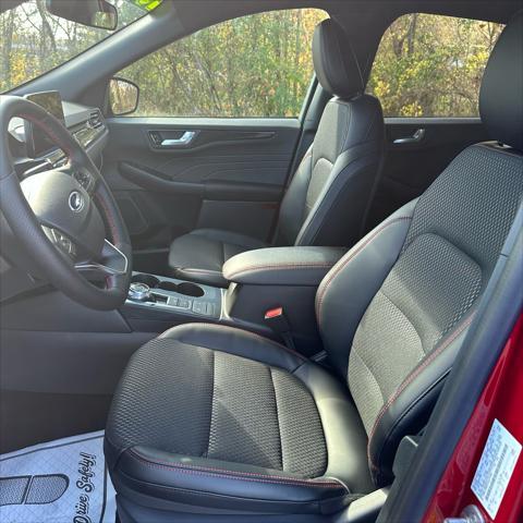 new 2025 Ford Escape car, priced at $34,225