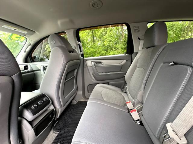 used 2013 Chevrolet Traverse car, priced at $8,975
