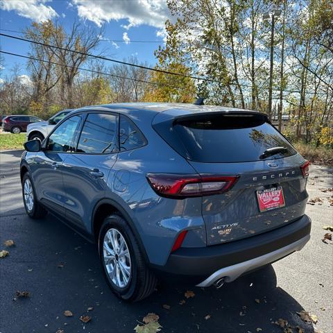 new 2025 Ford Escape car, priced at $30,800