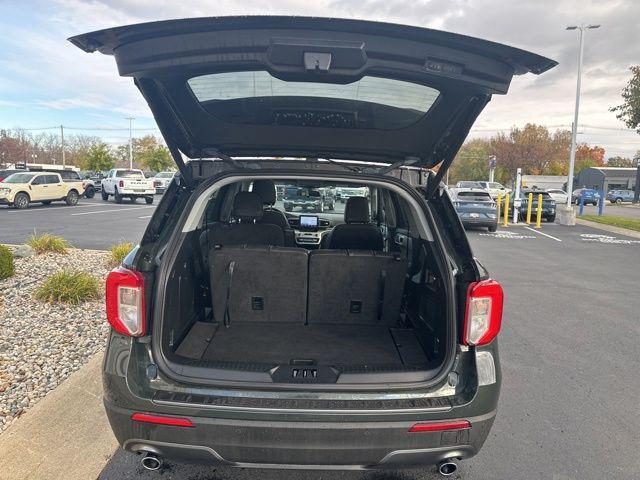 used 2022 Ford Explorer car, priced at $28,366