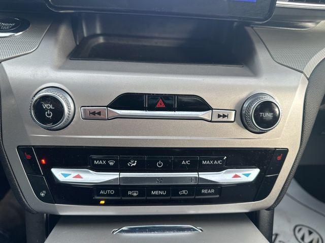 used 2022 Ford Explorer car, priced at $28,366