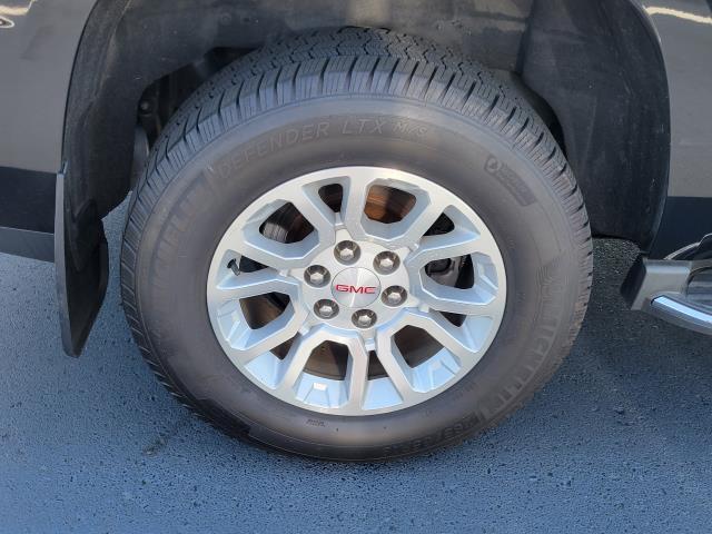 used 2015 GMC Yukon car, priced at $15,940