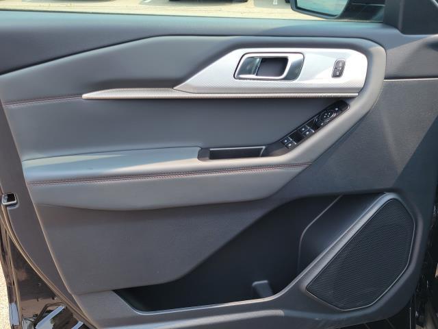 new 2025 Ford Explorer car, priced at $45,229