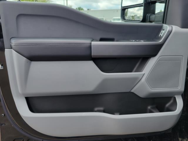 new 2025 Ford F-250 car, priced at $65,755
