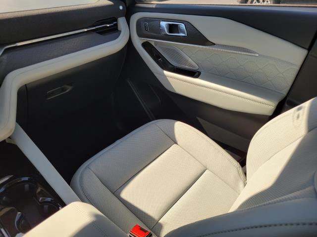 new 2025 Ford Explorer car, priced at $62,280