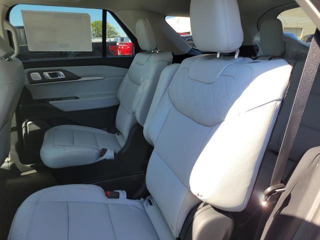 new 2025 Ford Explorer car, priced at $61,280