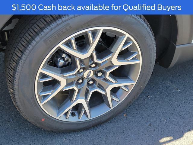 new 2025 Ford Explorer car, priced at $61,280