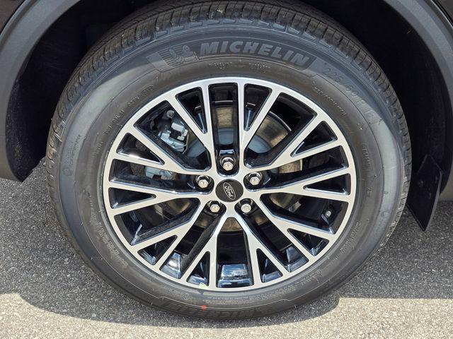 new 2024 Ford Escape PHEV car, priced at $39,298