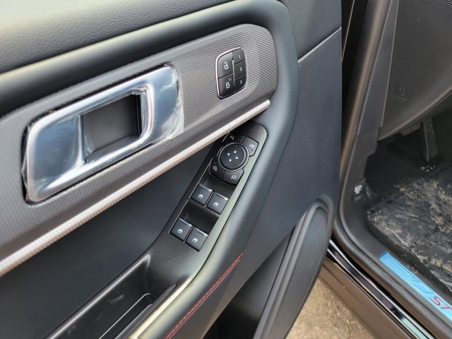 new 2025 Ford Explorer car, priced at $48,425
