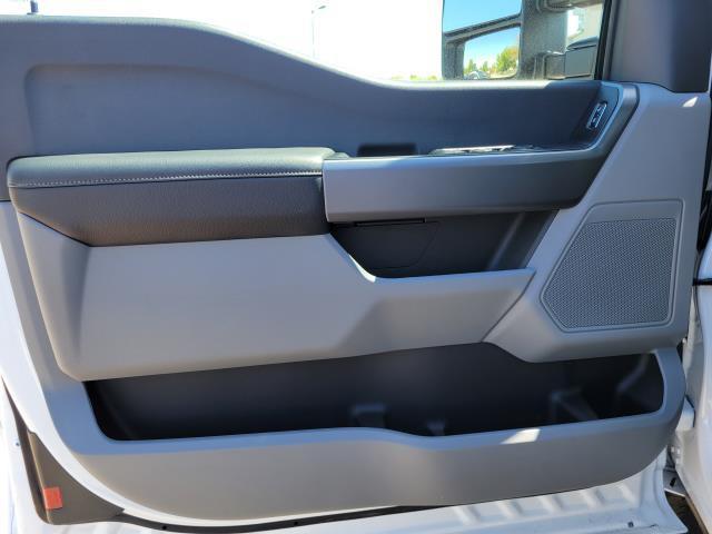 new 2025 Ford F-350 car, priced at $54,990