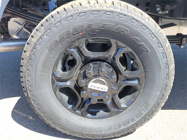 new 2025 Ford F-350 car, priced at $54,990