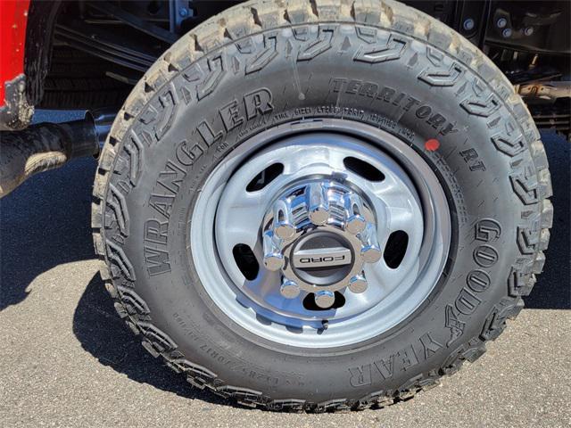 new 2025 Ford F-250 car, priced at $64,606